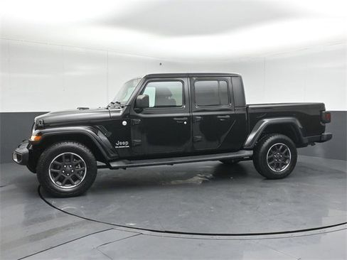 Used 2021 Jeep Gladiator Overland w/ Cold Weather Group image 4