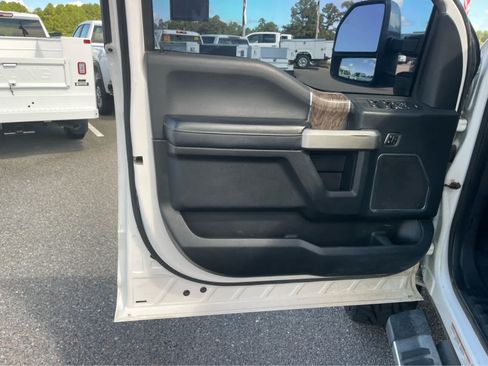 Used 2019 Ford F450 Lariat w/ Lariat Ultimate Package AWD/4WD image 10