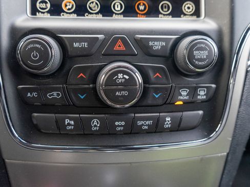 Used 2018 Jeep Grand Cherokee Limited w/ Luxury Group II image 20