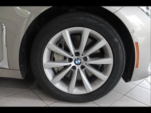 Used 2020 BMW 750i xDrive w/ Autobahn Package AWD/4WD image 7