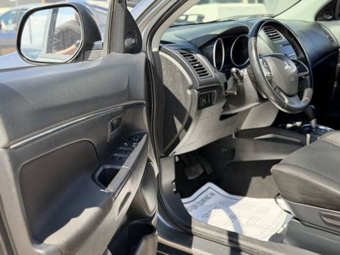Used 2015 Mitsubishi Outlander Sport ES FWD image 11