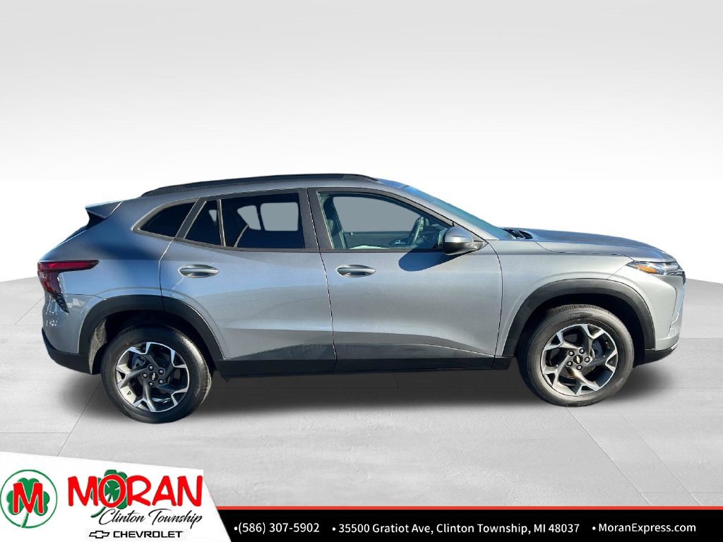 Certified 2024 Chevrolet Trax LT FWD image 7