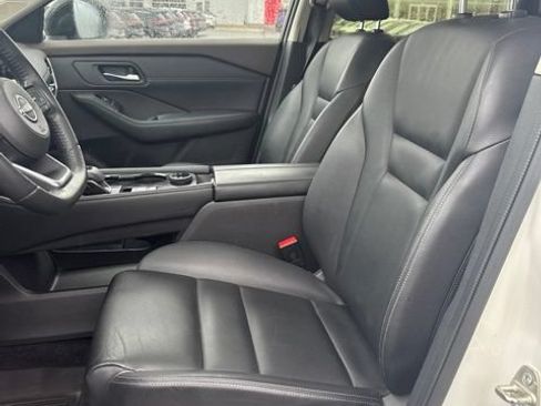 Certified 2023 Nissan Rogue SL w/ SL Premium Package AWD/4WD image 9