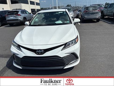 Used 2022 Toyota Camry LE FWD image 19
