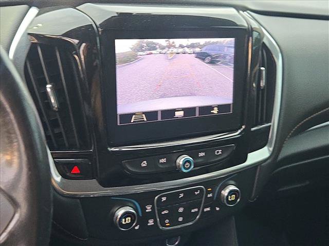 Used 2020 Chevrolet Traverse LT FWD image 12