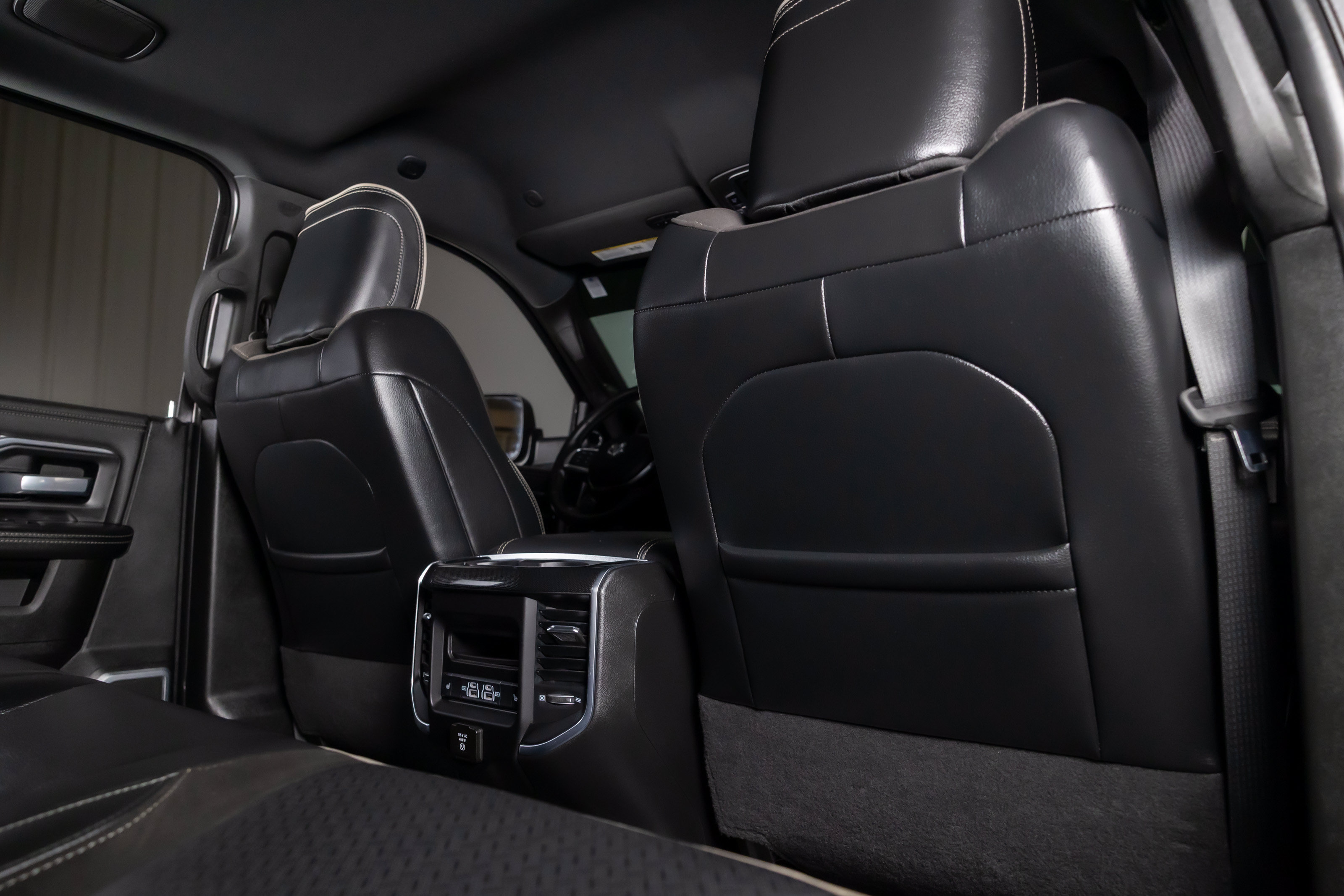 Used 2022 RAM 3500 Laramie AWD/4WD image 30
