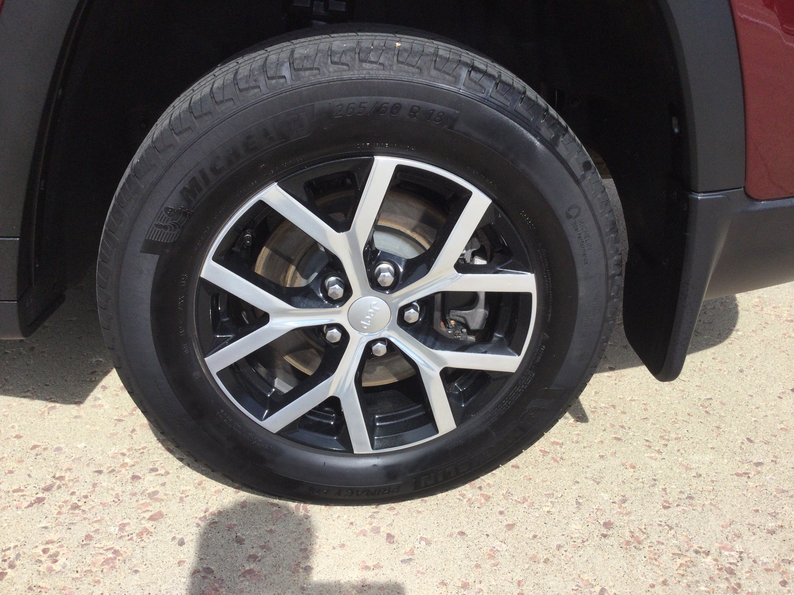 Used 2024 Jeep Grand Cherokee L Limited AWD/4WD image 5