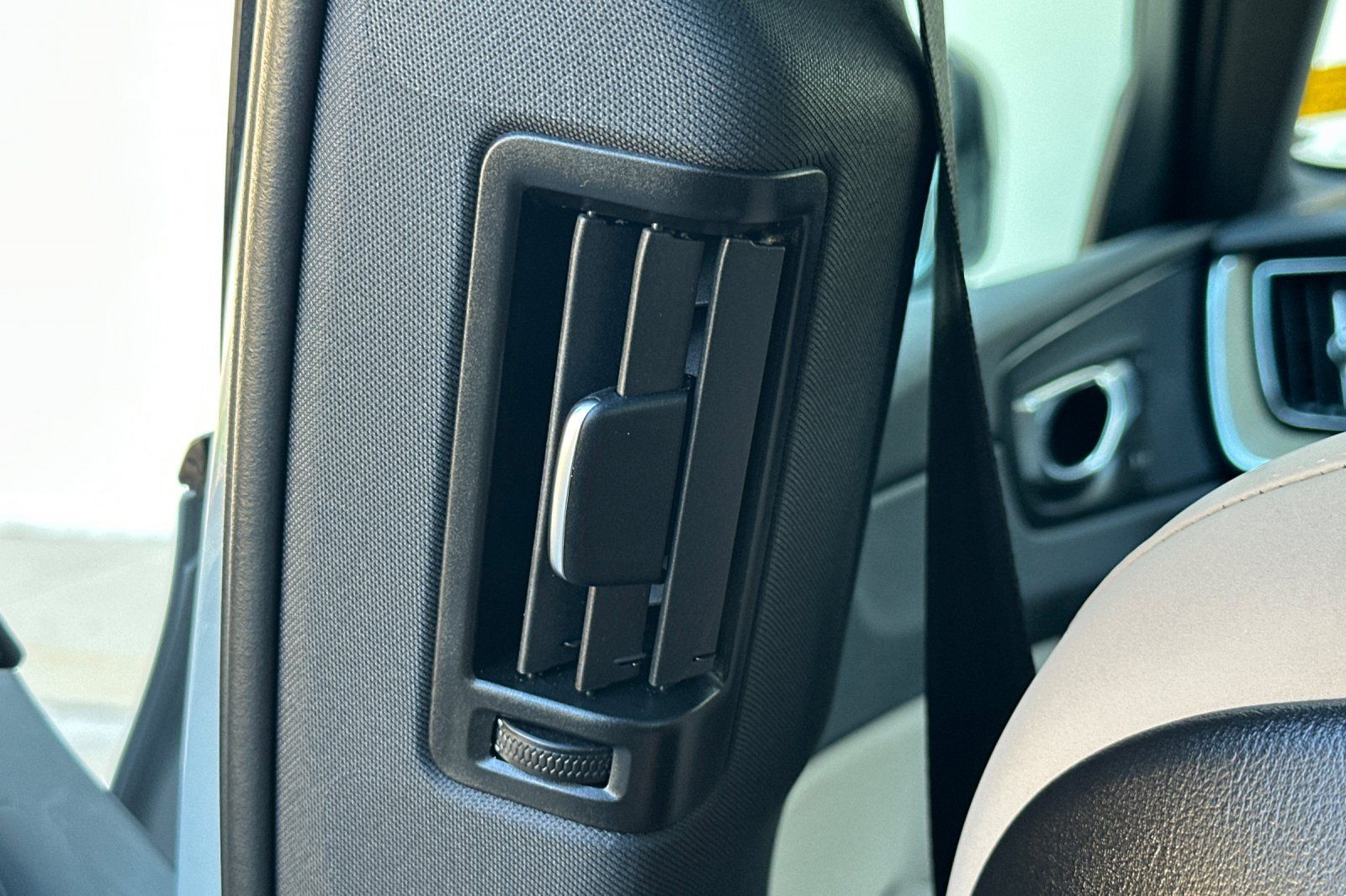 Certified 2026 Volvo XC60 B5 Plus AWD/4WD image 15
