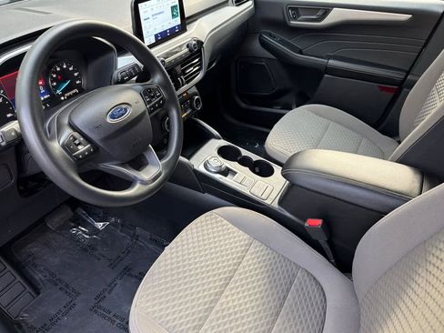 Used 2022 Ford Escape SE image 13