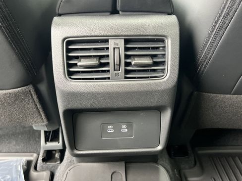New 2026 Nissan Rogue SV AWD/4WD image 18