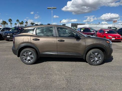 New 2026 Nissan Kicks S FWD image 7