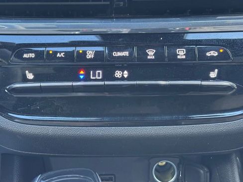 Used 2025 Buick Envista Avenir FWD image 5