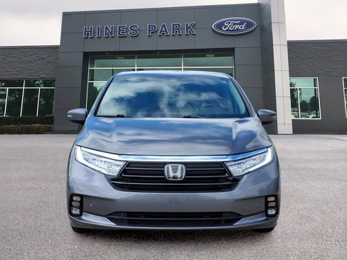 Used 2022 Honda Odyssey Touring image 2