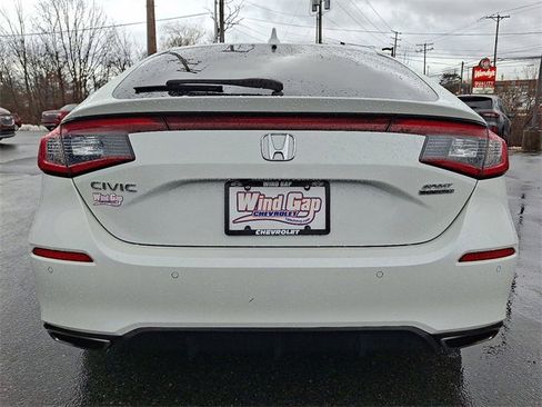 Used 2024 Honda Civic Sport Touring image 5