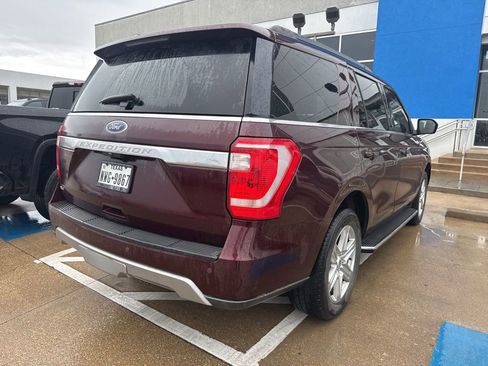 Used 2020 Ford Expedition XLT w/ Equipment Group 202A image 5