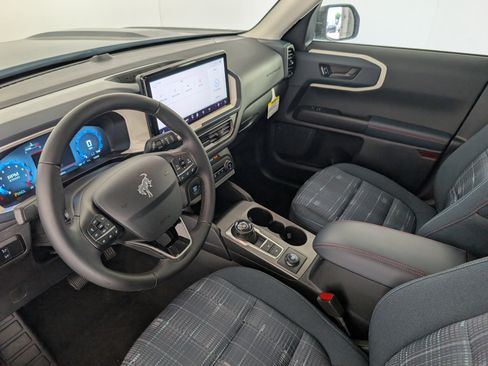 New 2025 Ford Bronco Sport Heritage w/ Convenience Package image 10