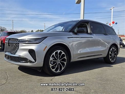 New 2026 Lincoln Nautilus Reserve image 5