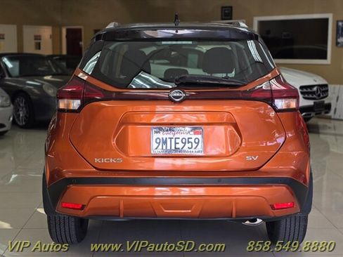 Used 2024 Nissan Kicks SV image 7