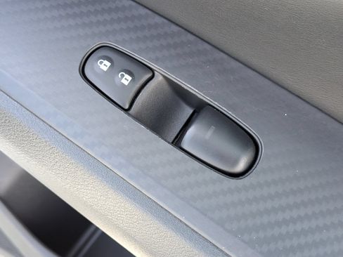 Used 2024 Nissan Altima 2.5 SV FWD image 34