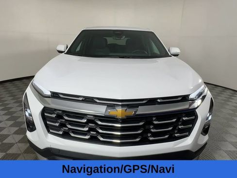 Used 2026 Chevrolet Equinox LT w/ Safety and Technology Package AWD/4WD image 5