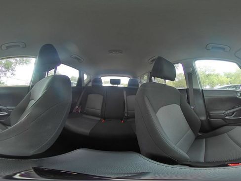 Used 2025 Kia Soul LX w/ LX Technology Package FWD image 39