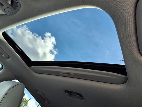 Used 2021 Hyundai Kona Ultimate w/ Cargo Package image 18