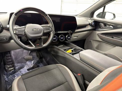 Certified 2025 Chevrolet Blazer EV SS image 18