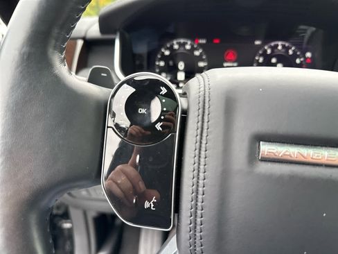 Used 2022 Land Rover Range Rover Westminster Edition image 22