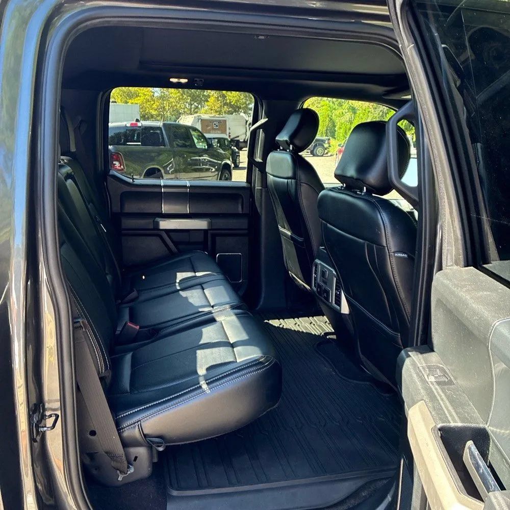 Used 2019 Ford F150 Lariat w/ Equipment Group 502A Luxury AWD/4WD image 12
