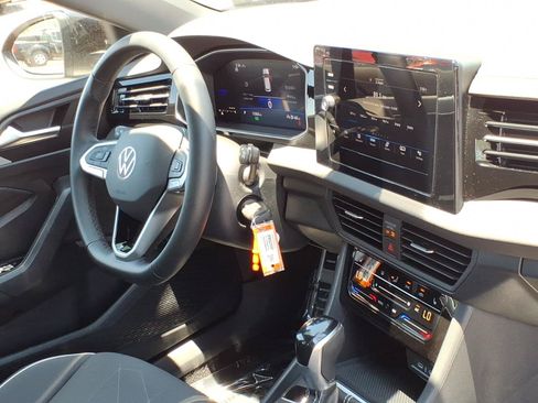 Used 2025 Volkswagen Jetta Sport FWD image 12