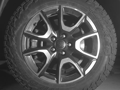 Used 2025 Jeep Compass Trailhawk AWD/4WD image 12