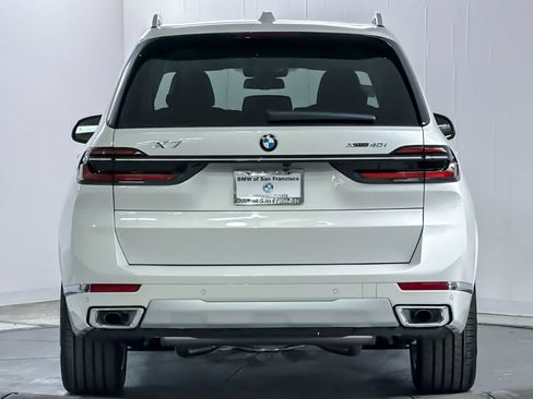 Used 2026 BMW X7 xDrive40i AWD/4WD image 7