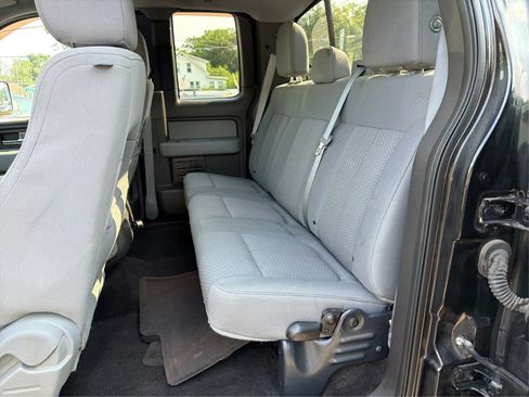 Used 2014 Ford F150 XLT w/ Equipment Group 302A Luxury AWD/4WD image 10