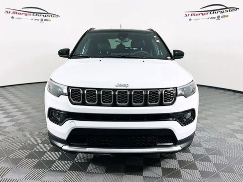 Used 2025 Jeep Compass Limited image 3