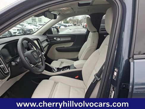 Certified 2026 Volvo XC40 B5 Ultra image 14