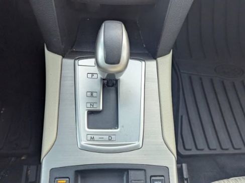 Used 2011 Subaru Outback 2.5i Premium w/ All-Weather Pkg image 35