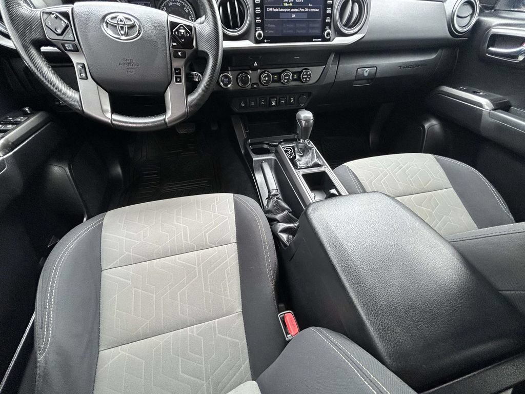 Used 2020 Toyota Tacoma TRD Sport w/ Technology Package AWD/4WD image 16