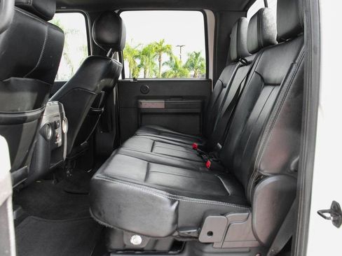 Used 2016 Ford F250 Lariat w/ Lariat Ultimate Package AWD/4WD image 36