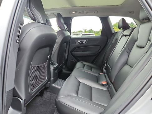 Certified 2024 Volvo XC60 T8 Core w/ Protection Package Premier image 10