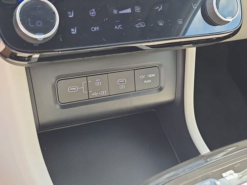 New 2026 Hyundai Tucson Limited FWD image 33