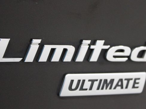 Used 2018 Hyundai Santa Fe Limited FWD image 37