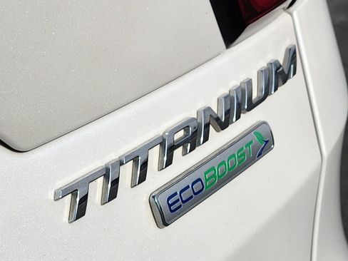 Used 2019 Ford Escape Titanium image 22