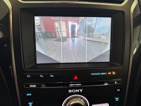 Used 2018 Ford Explorer Platinum AWD/4WD image 22