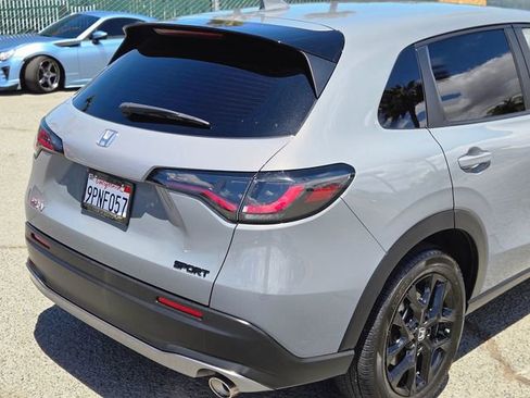 Used 2025 Honda HR-V Sport image 8