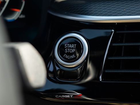 Used 2022 BMW 540i xDrive w/ M Sport Package image 25