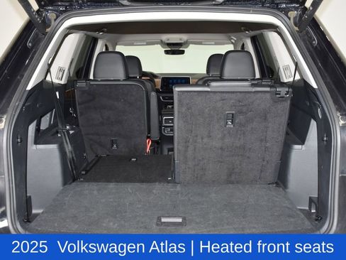 Used 2025 Volkswagen Atlas SE FWD image 29