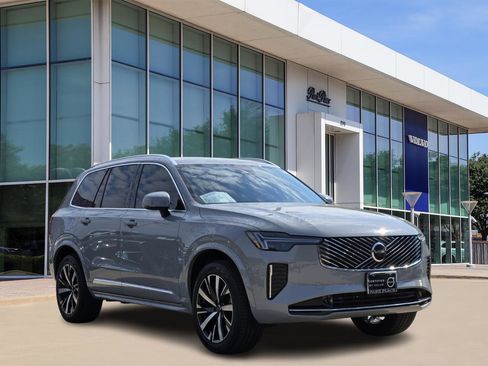 Certified 2025 Volvo XC90 B6 Core w/ Protection Package image 2