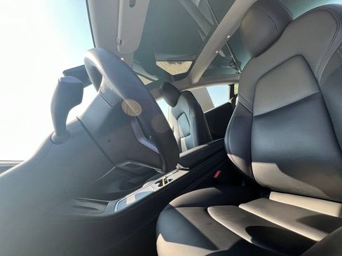 Used 2021 Tesla Model 3 Standard Range Plus RWD image 18