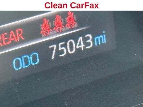 Used 2019 Toyota RAV4 XLE w/ Convenience Package image 3