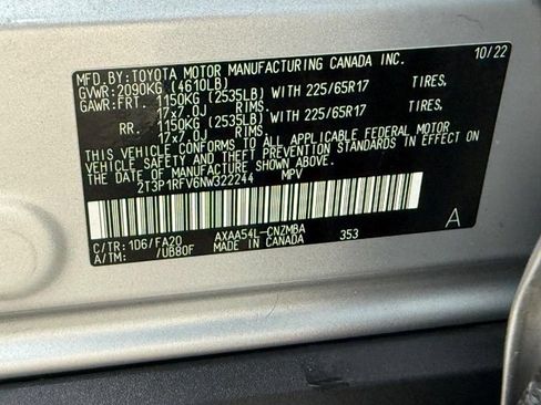 Used 2022 Toyota RAV4 XLE AWD/4WD image 30